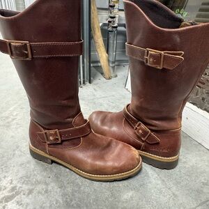 Patagonia Brown Leather Winter Boots